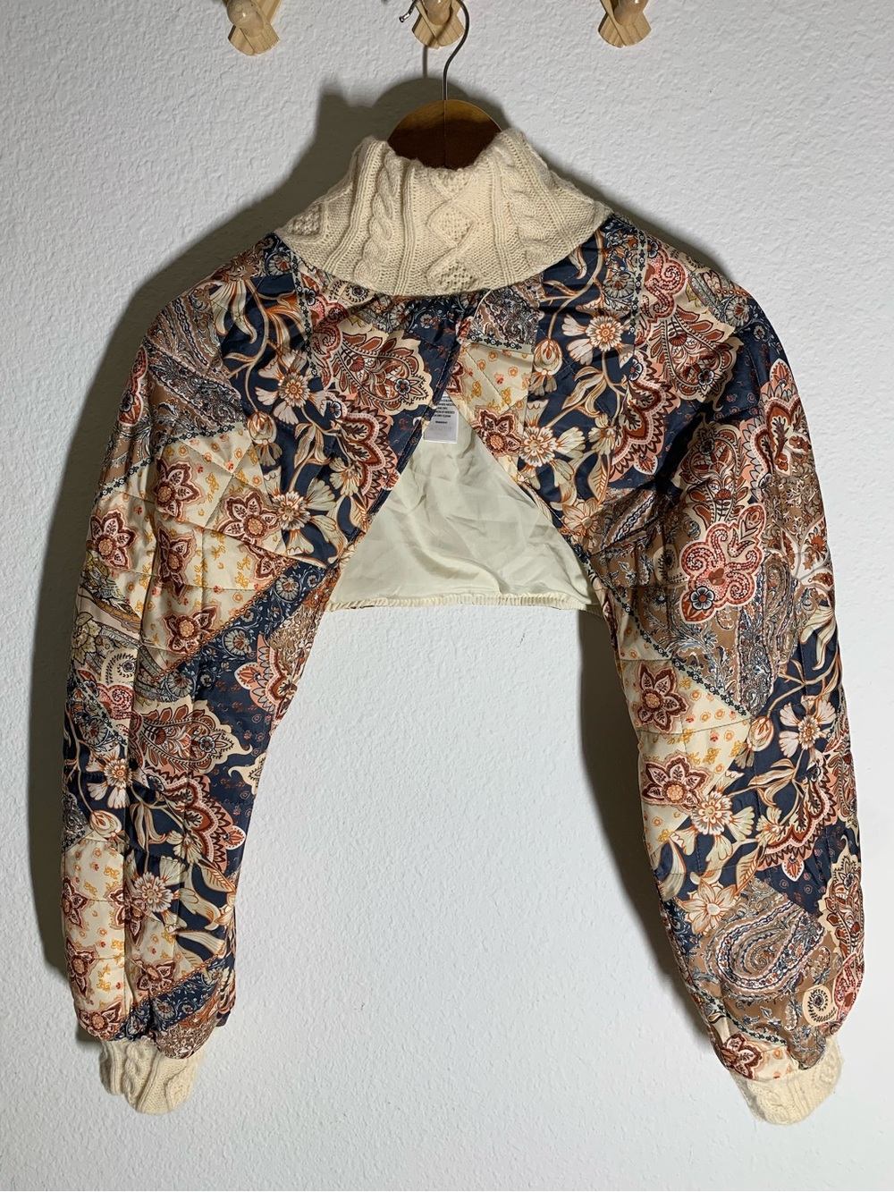 House of Harlow 1960  Boho Floral Quilted Bolero Shrug with Cream Knit Collar OS